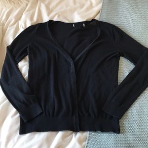 black size m sweater